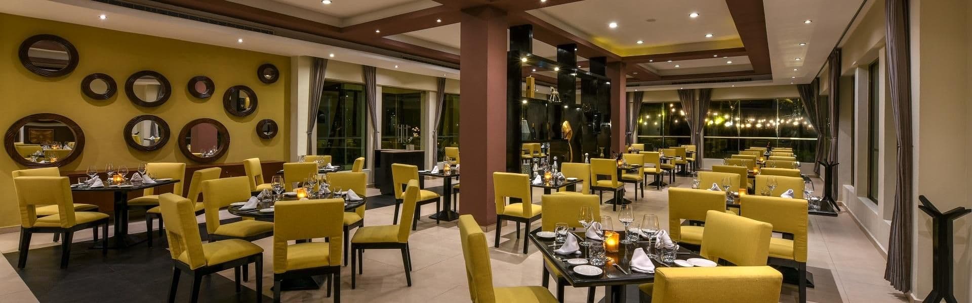 El Dorado Casitas Royale, a Spa Resort by Karisma Dining & Restaurants