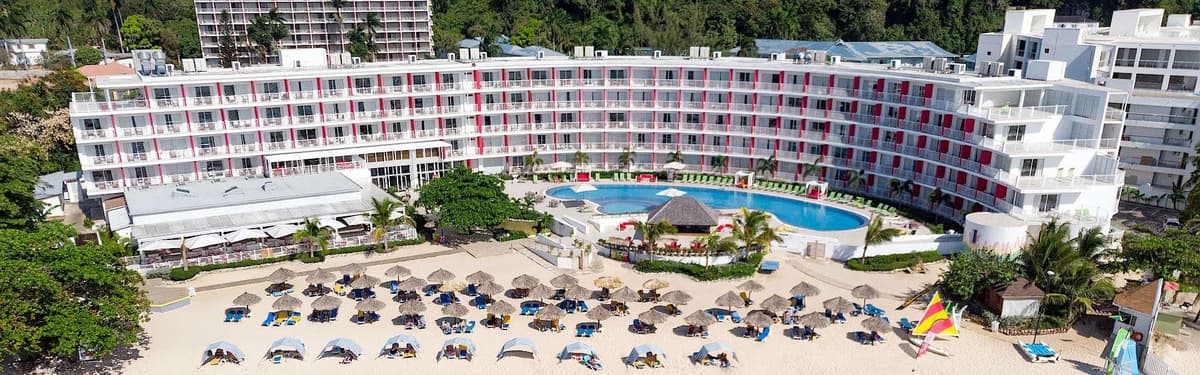 Grand Decameron Cornwall Beach, A Trademark All Inclusive Resort