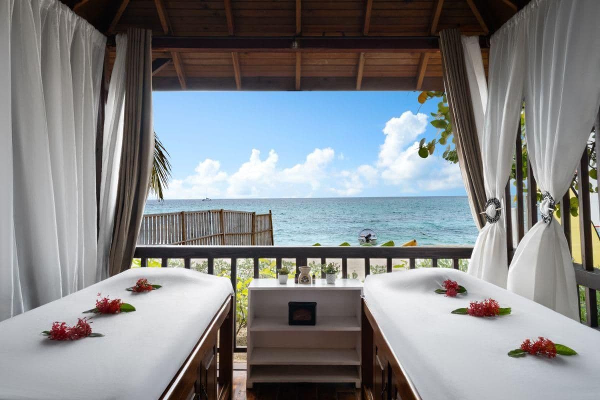 Grand Decameron Cornwall Beach, A Trademark All Inclusive Resort Spa & Wellness