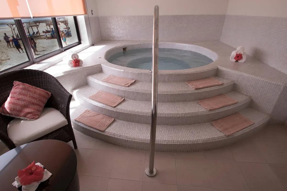 Grand Decameron Los Cabos, A Trademark All-Inclusive Resort Spa & Wellness