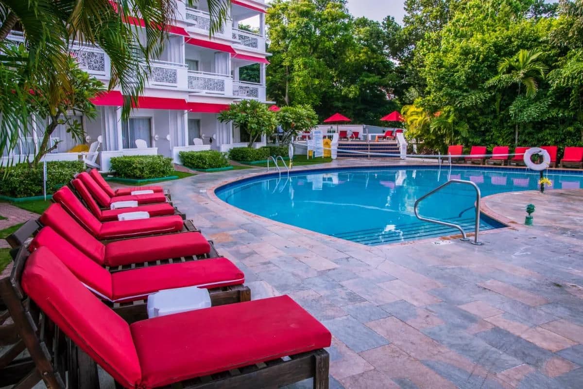 Grand Decameron Montego Beach, A Trademark All Inclusive Pools