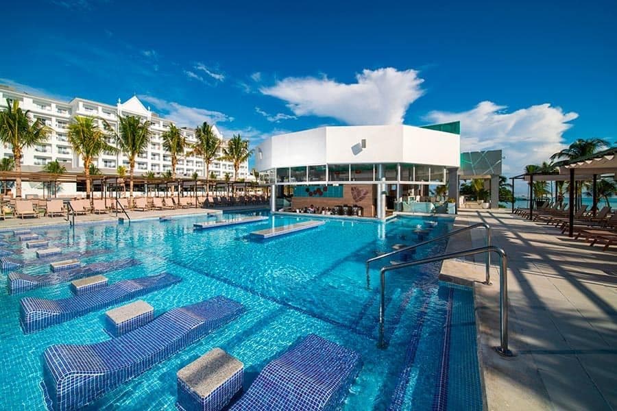 Swimming pool area at Hotel Riu Ocho Rios