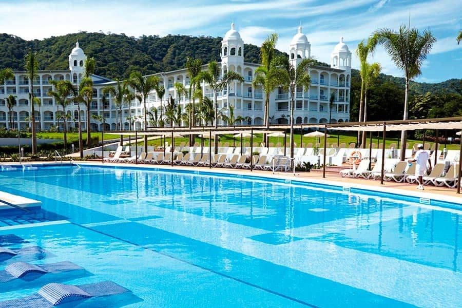 Swimming pool area at Hotel Riu Palace Costa Rica