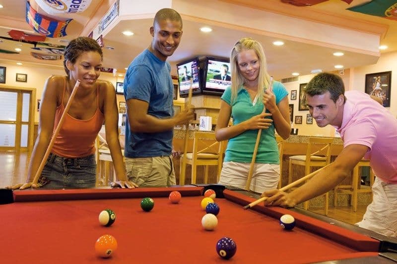 Restaurant at Hotel Riu Palace Paradise Island