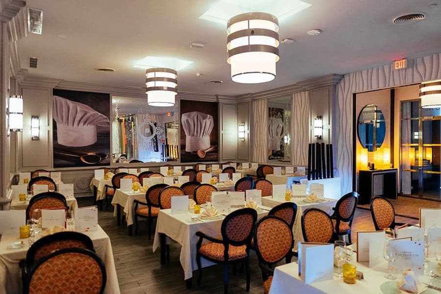 Restaurant at Hotel Riu Palace Paradise Island