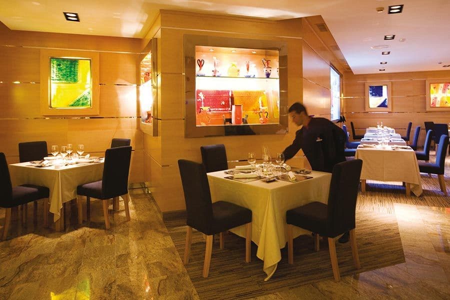 Restaurant at Hotel Riu Palace Tres Islas