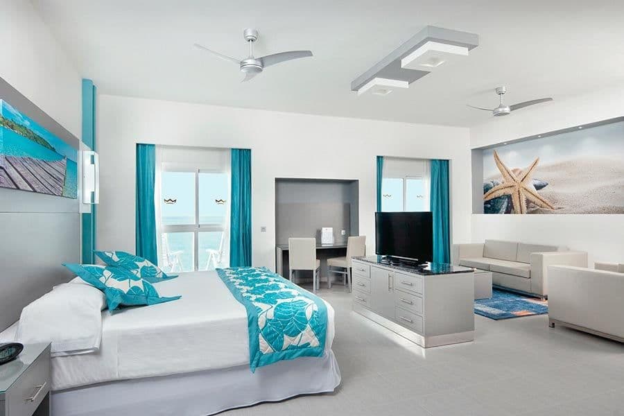 Guest room at Hotel Riu Playa Blanca