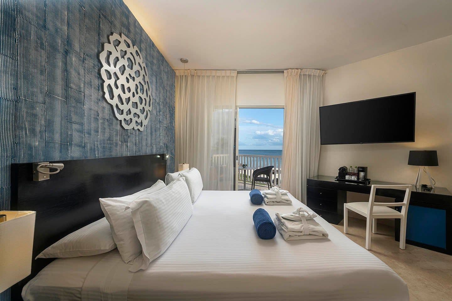 Ocean Maya Royale Rooms & Suites