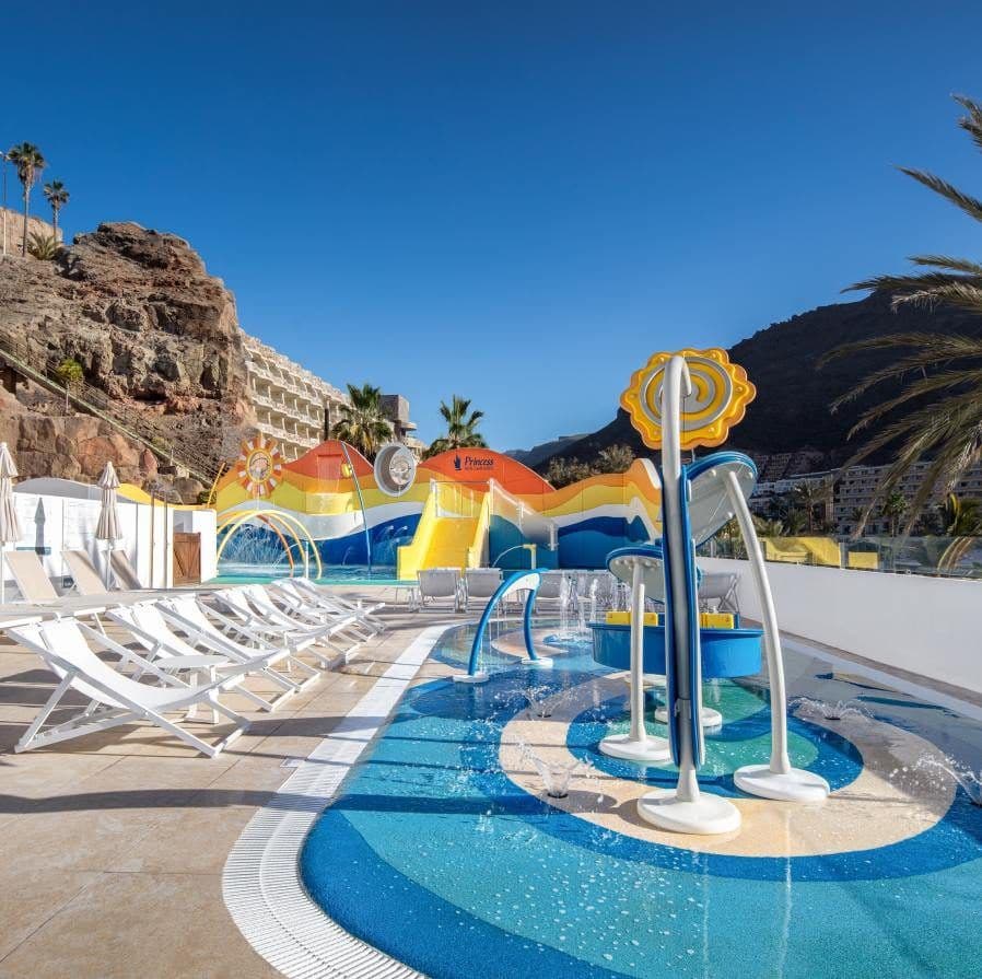 Swimming pool at Princess Taurito