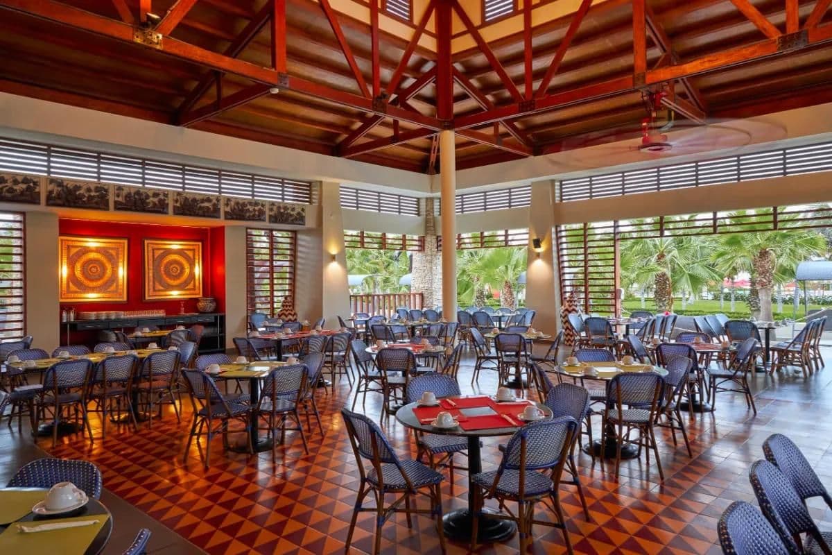 Royal Decameron Punta Sal Beach Resort, Spa & Convention Center Dining & Restaurants