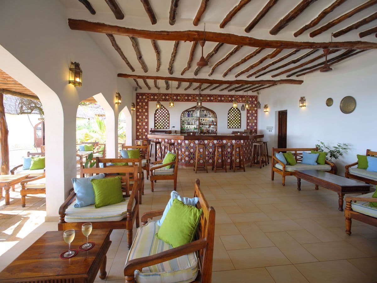 Sultan Sands Island Resort & Spa Dining & Restaurants