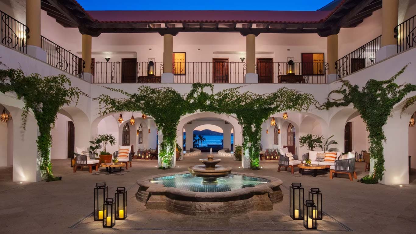 Multi-level infinity pool with panoramic Sea of Cortez views