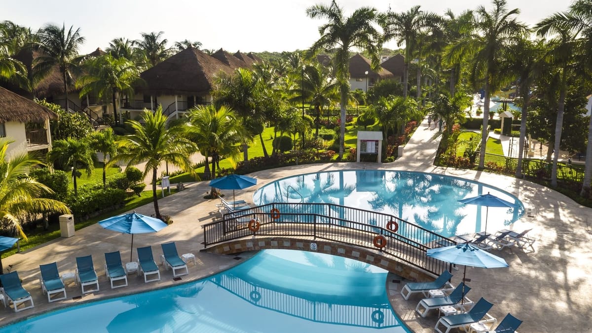 Resort exterior at Allegro Cozumel