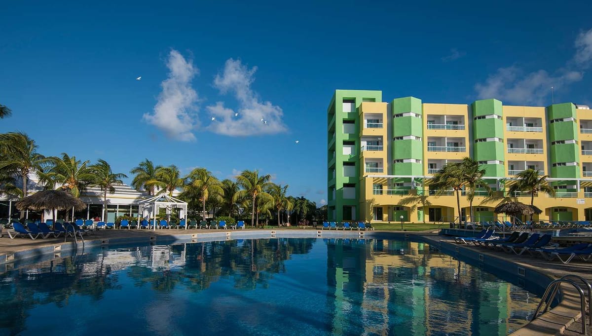 Allegro Palma Real Exterior & Grounds