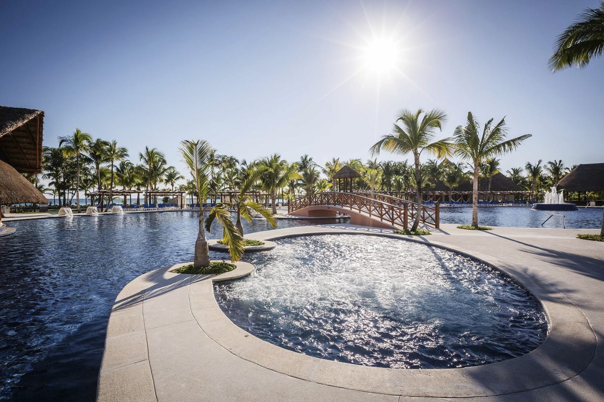 Barceló Maya Caribe Pools