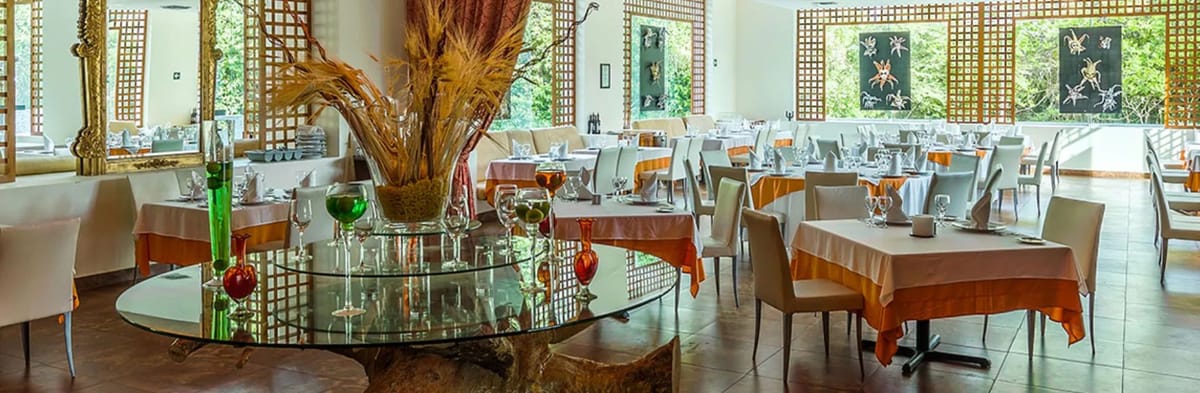 BlueBay Grand Esmeralda Dining & Restaurants