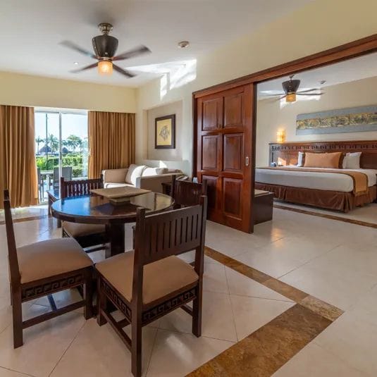 BlueBay Grand Esmeralda Rooms & Suites