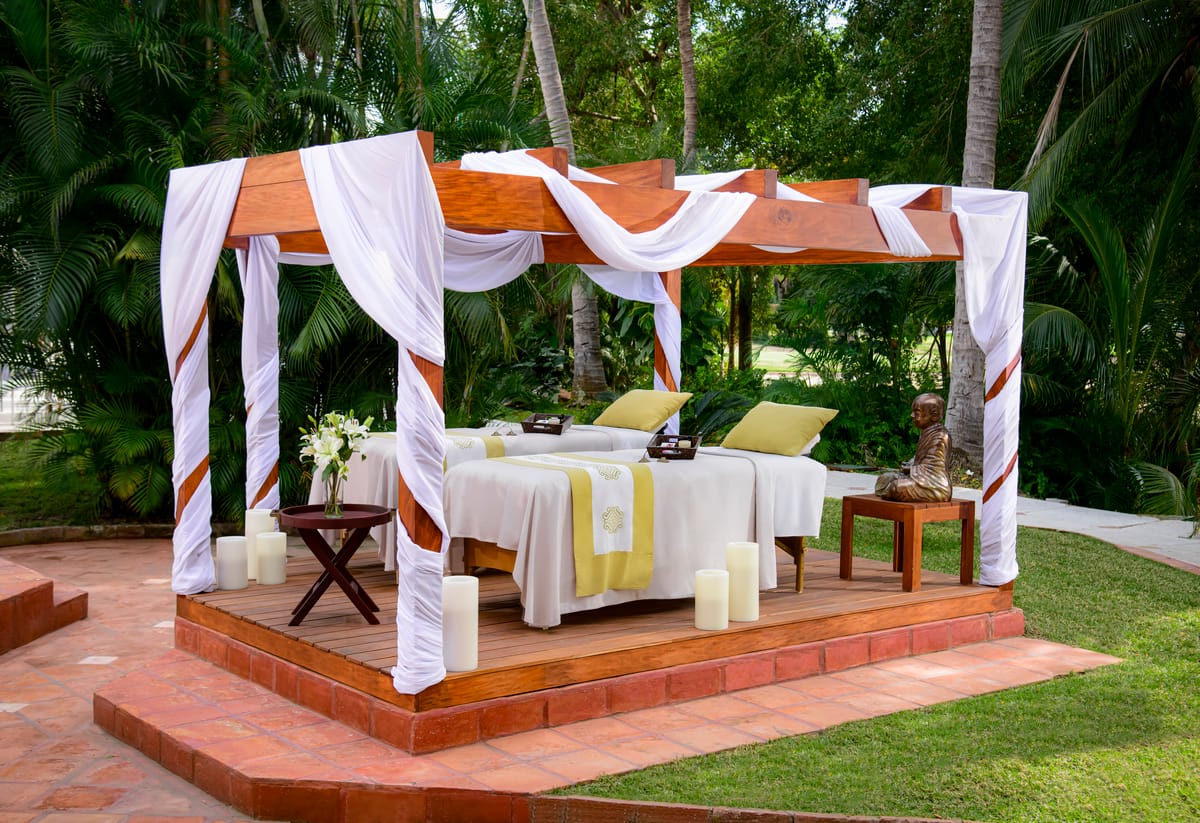 ABJA Spa garden treatment cabin
