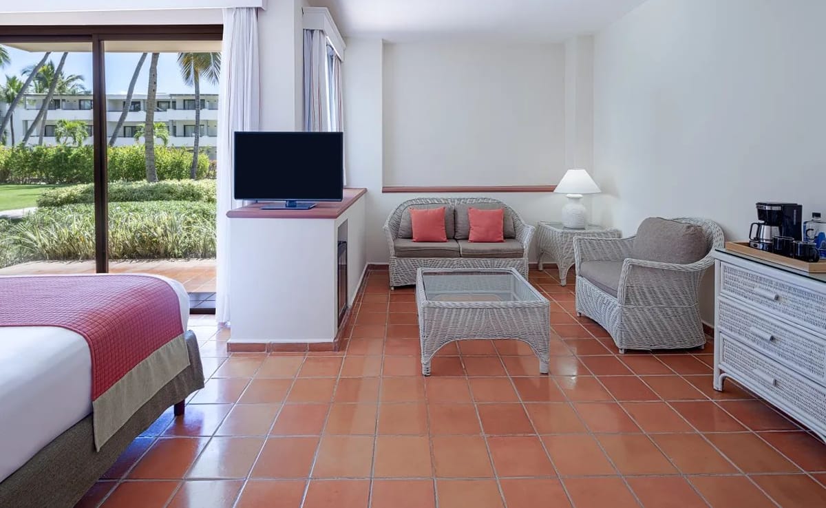 Catalonia Bavaro Beach Golf & Casino Resort Rooms & Suites