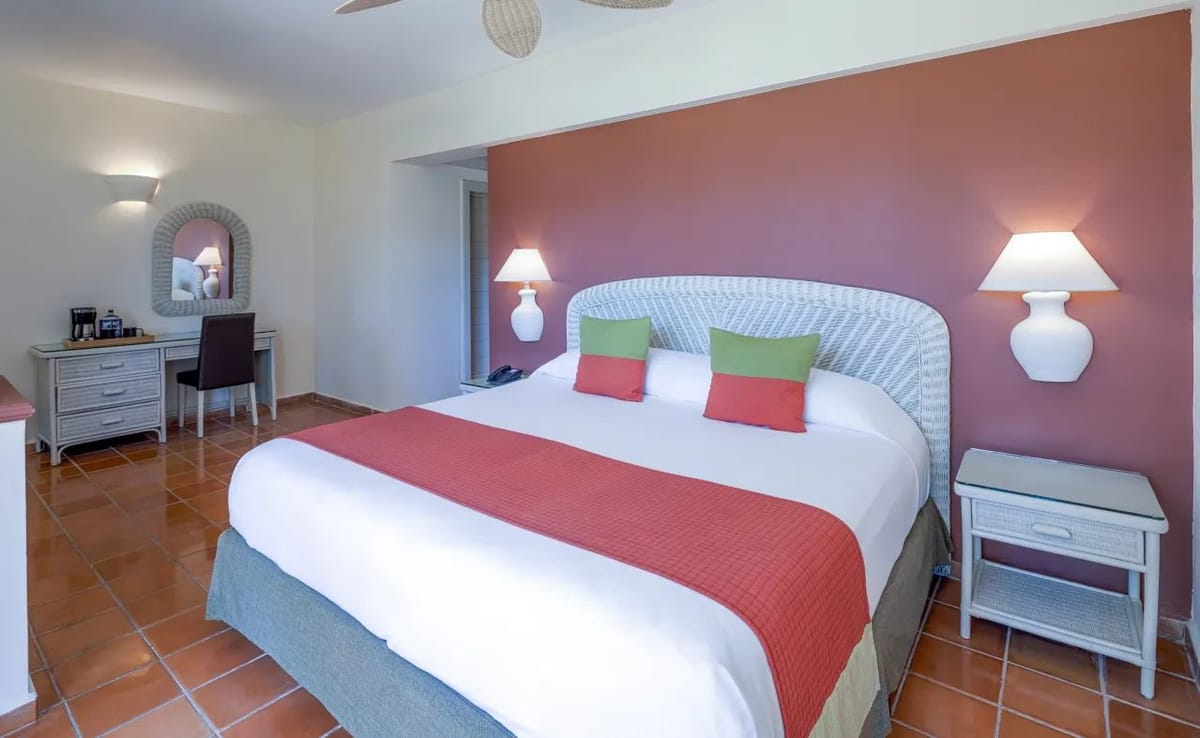 Catalonia Bavaro Beach Golf & Casino Resort Rooms & Suites