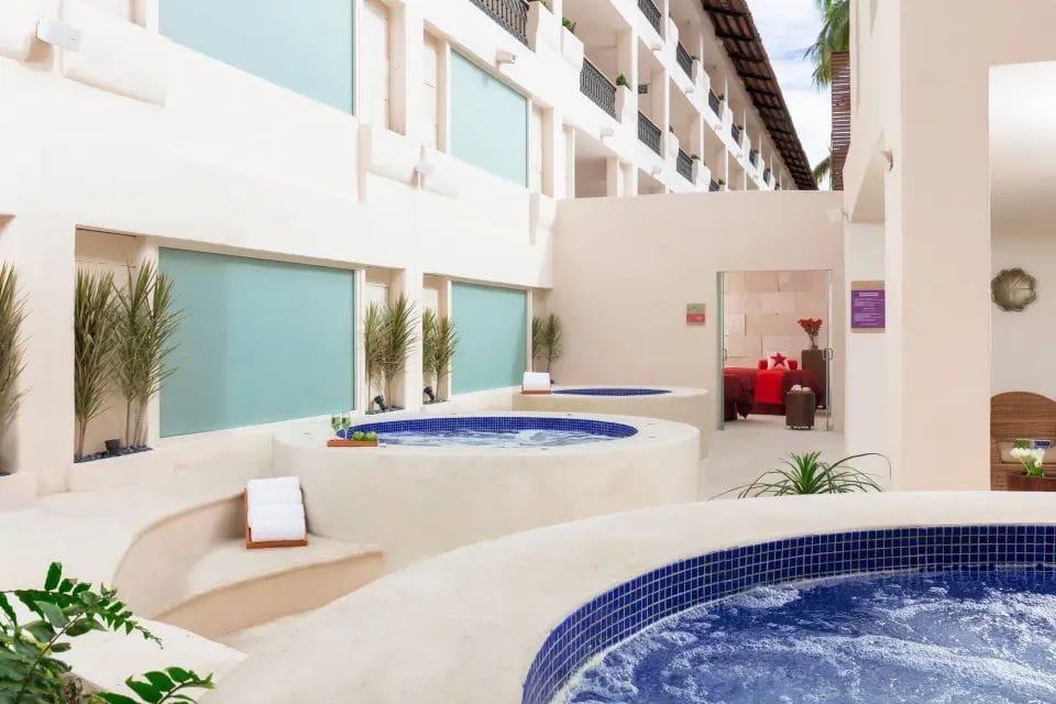 Crown Paradise Golden Puerto Vallarta Spa & Wellness
