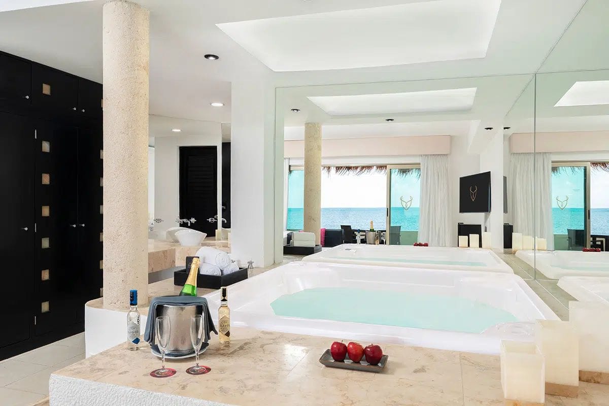 Desire Riviera Maya Resort Rooms & Suites