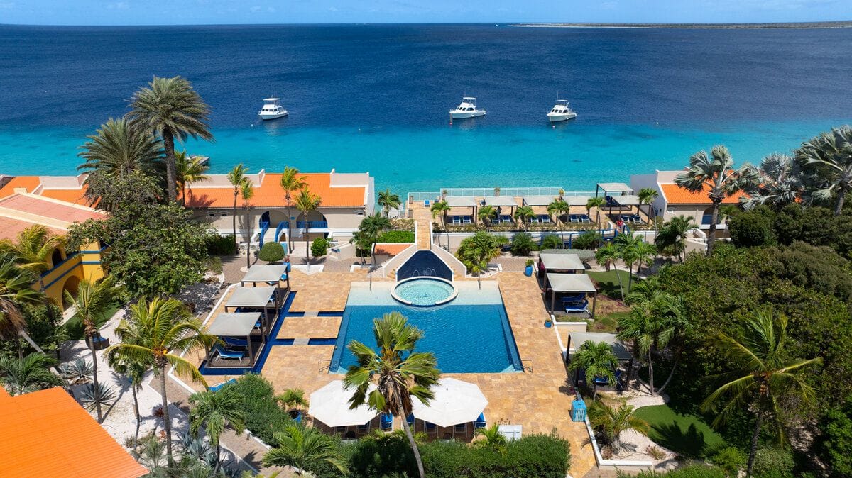 Divi Flamingo Beach Resort & Casino Exterior & Grounds