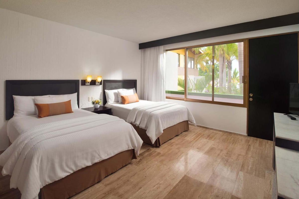El Cid Granada Hotel & Country Club Rooms & Suites