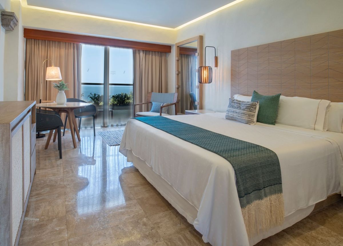 Fiesta Americana Puerto Vallarta All Inclusive & Spa Rooms & Suites