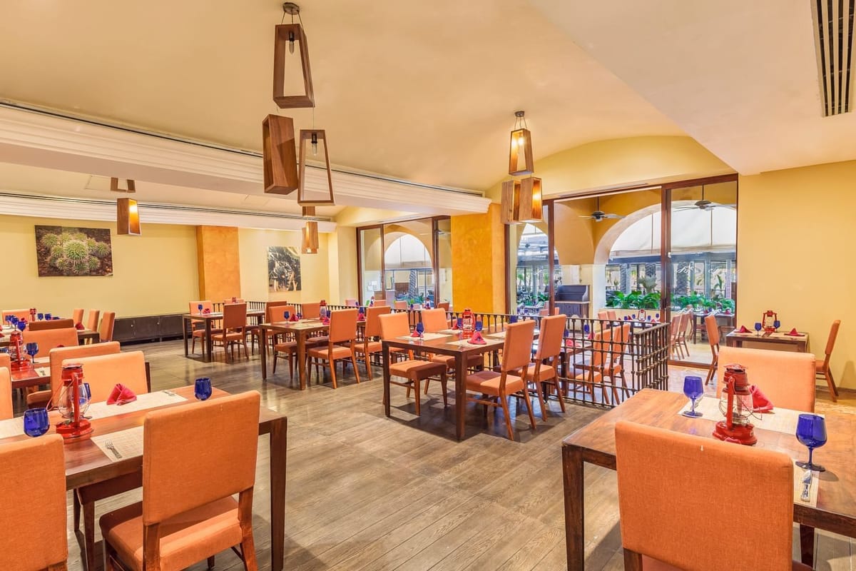 Grand Fiesta Americana Los Cabos All Inclusive Golf and Spa Dining & Restaurants