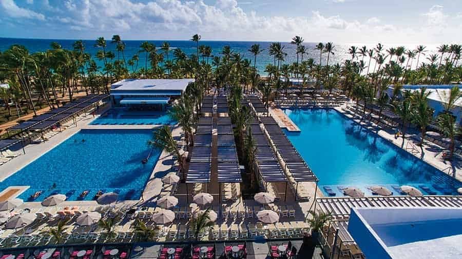 Swimming pool area at Hotel Riu Bambu