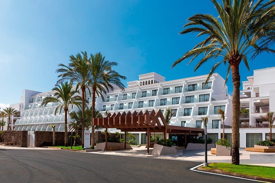 Resort exterior at Hotel Riu Buenavista