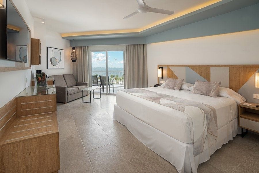 Guest room at Hotel Riu Caribe