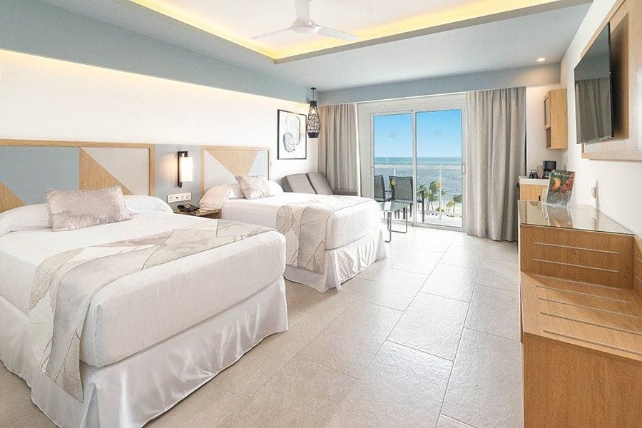 Guest room at Hotel Riu Caribe