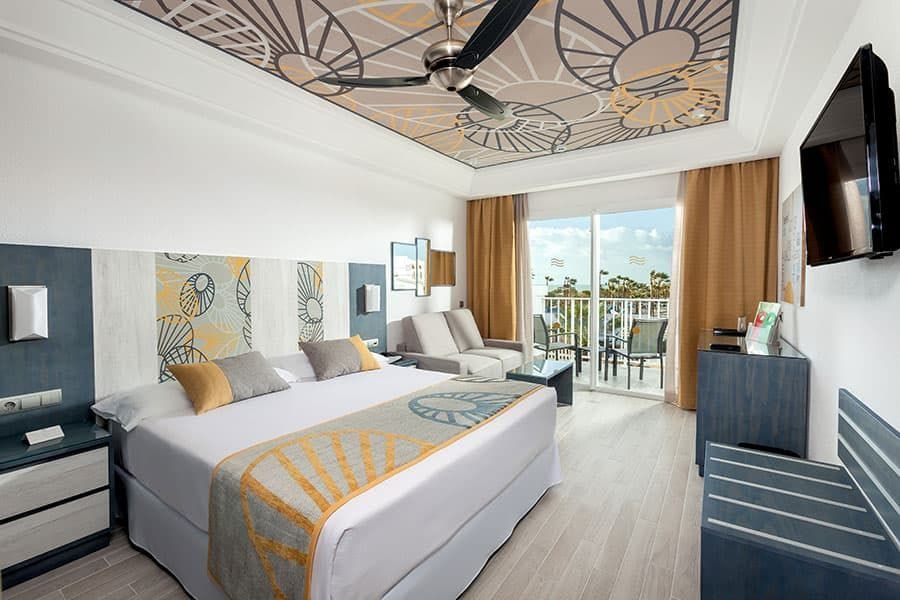 Guest room at Hotel Riu Chiclana