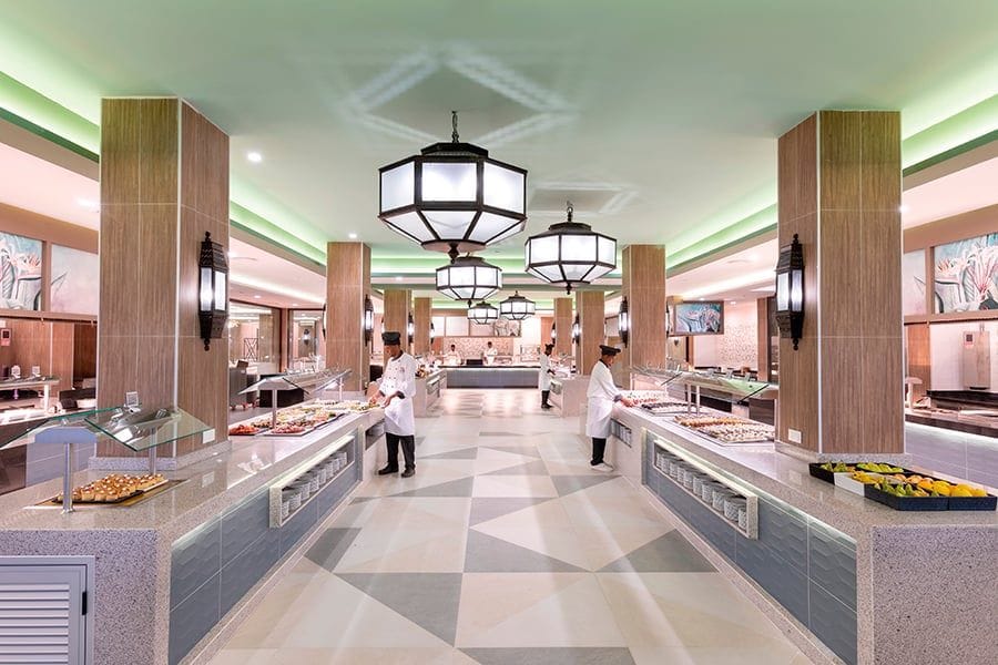 Restaurant at Hotel Riu Karamboa