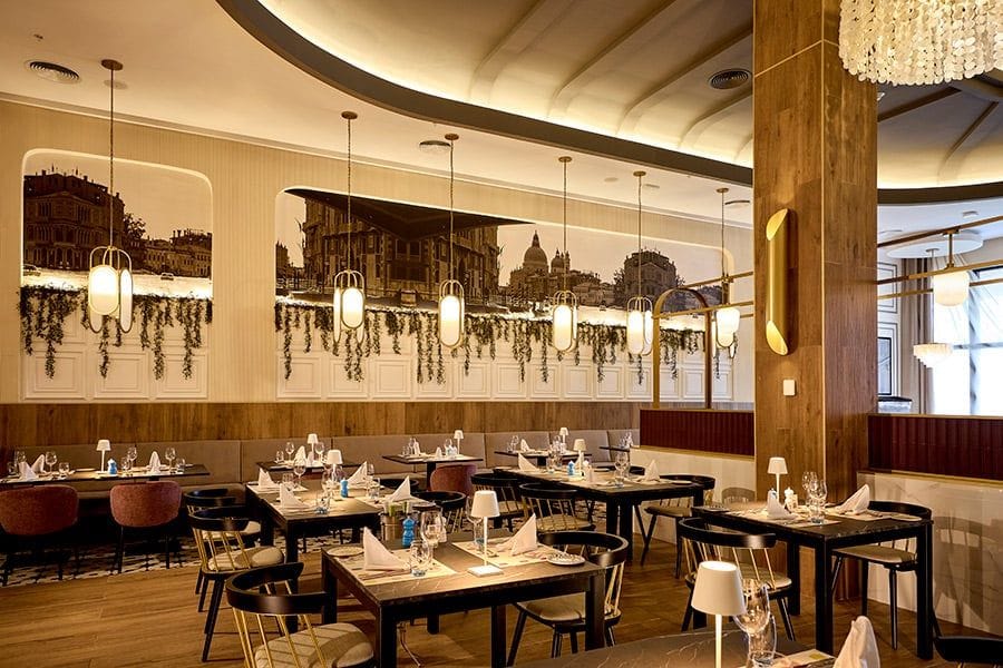 Restaurant at Hotel Riu Palace Aquarelle