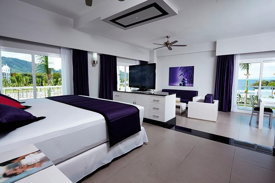 Guest room at Hotel Riu Palace Costa Rica