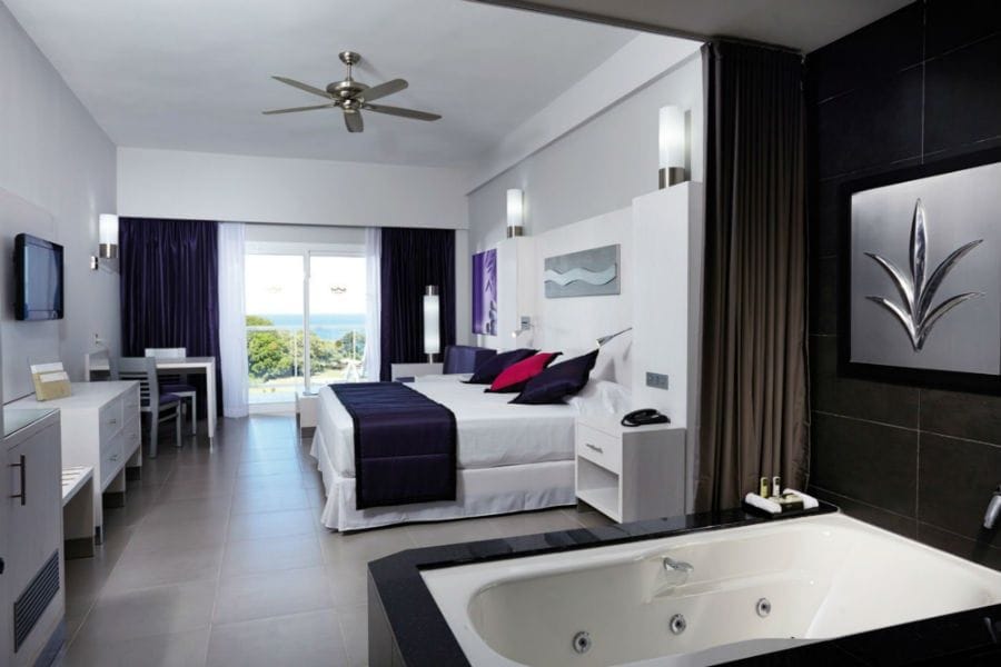 Guest room at Hotel Riu Palace Costa Rica