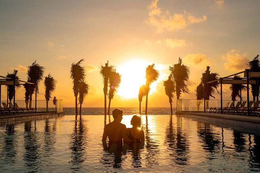 Swimming pool area at Hotel Riu Palace Kukulkan
