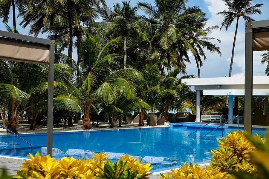Swimming pool area at Hotel Riu Palace Maldivas