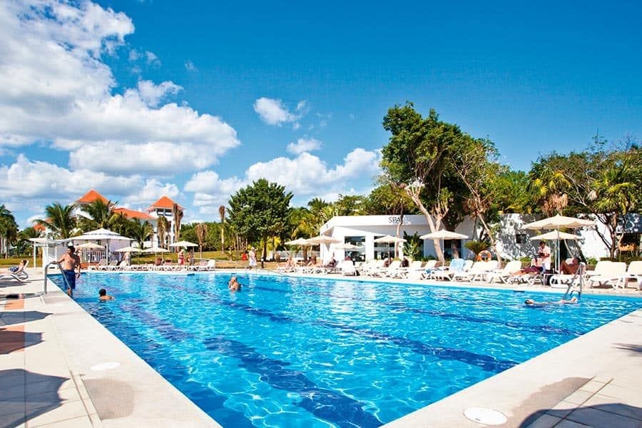 Hotel Riu Palace Mexico Pools