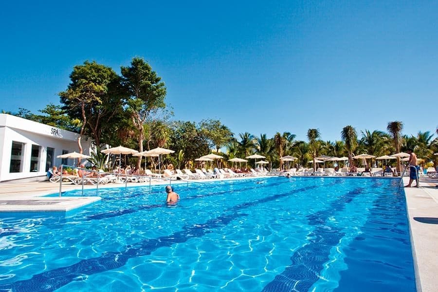 Hotel Riu Palace Mexico Pools