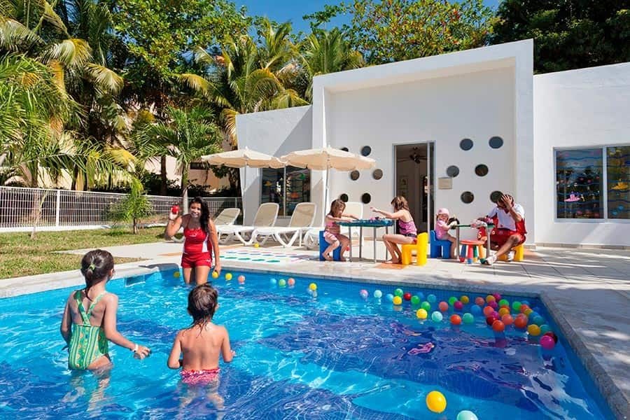Hotel Riu Palace Mexico Pools