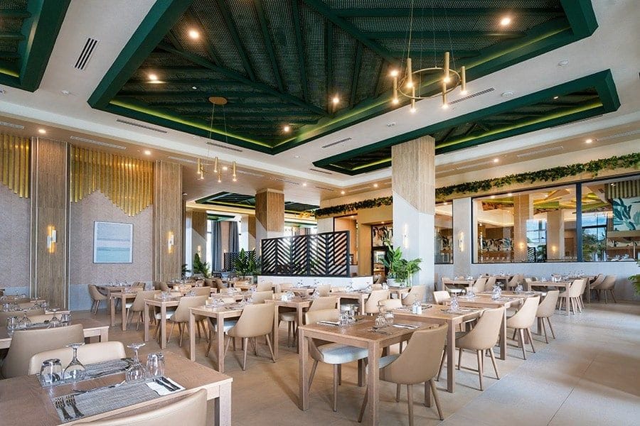 Restaurant at Hotel Riu Palace Pacifico