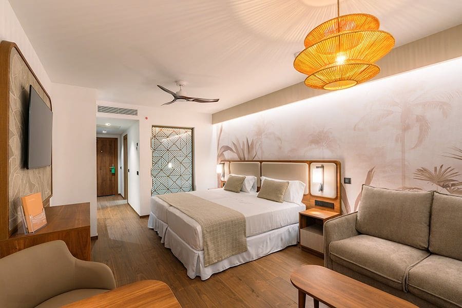 Guest room at Hotel Riu Palace Phuket