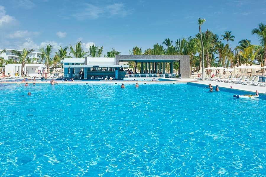 Swimming pool area at Hotel Riu Republica