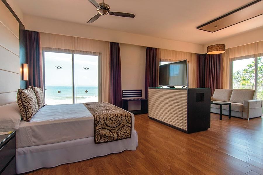 Guest room at Hotel Riu Sri Lanka