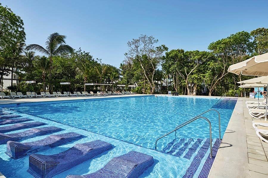 Hotel Riu Tequila Pools