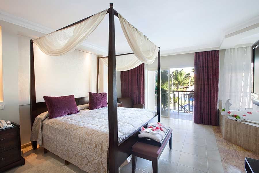 Majestic Elegance Punta Cana Rooms & Suites